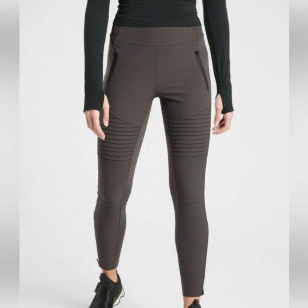 Athleta green hiking pants